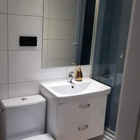 Apartament Piekny Wysoki Standarad Z Ogrodkiem Apartment